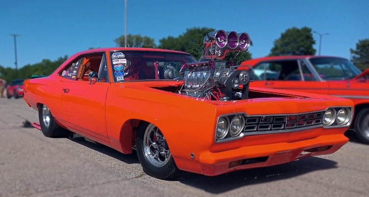 supercharged hemi plymouth road runner