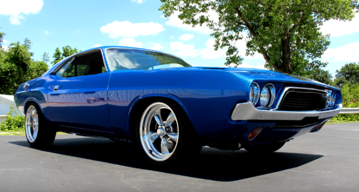 ddoge hemi challenger restomod