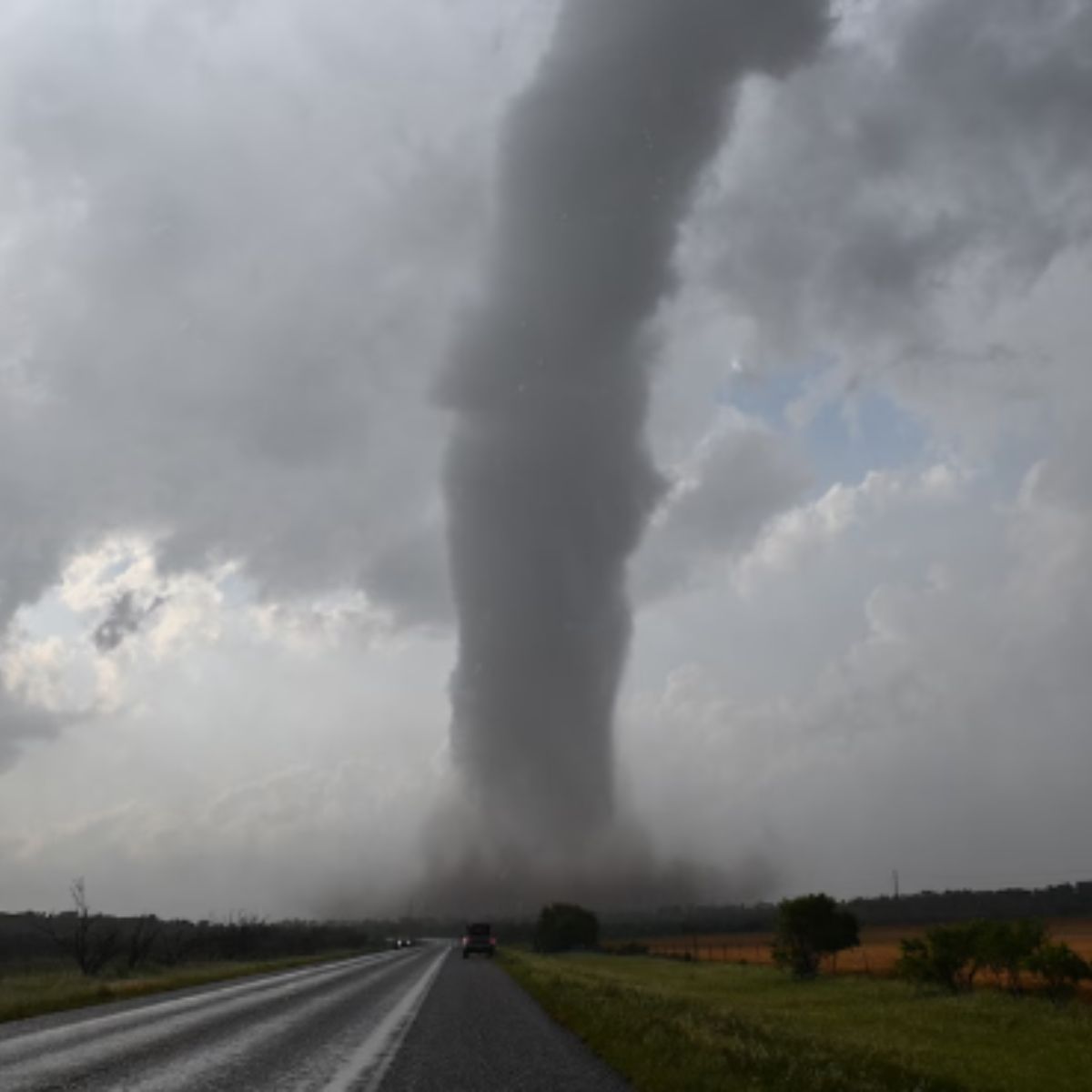 photo of tornado