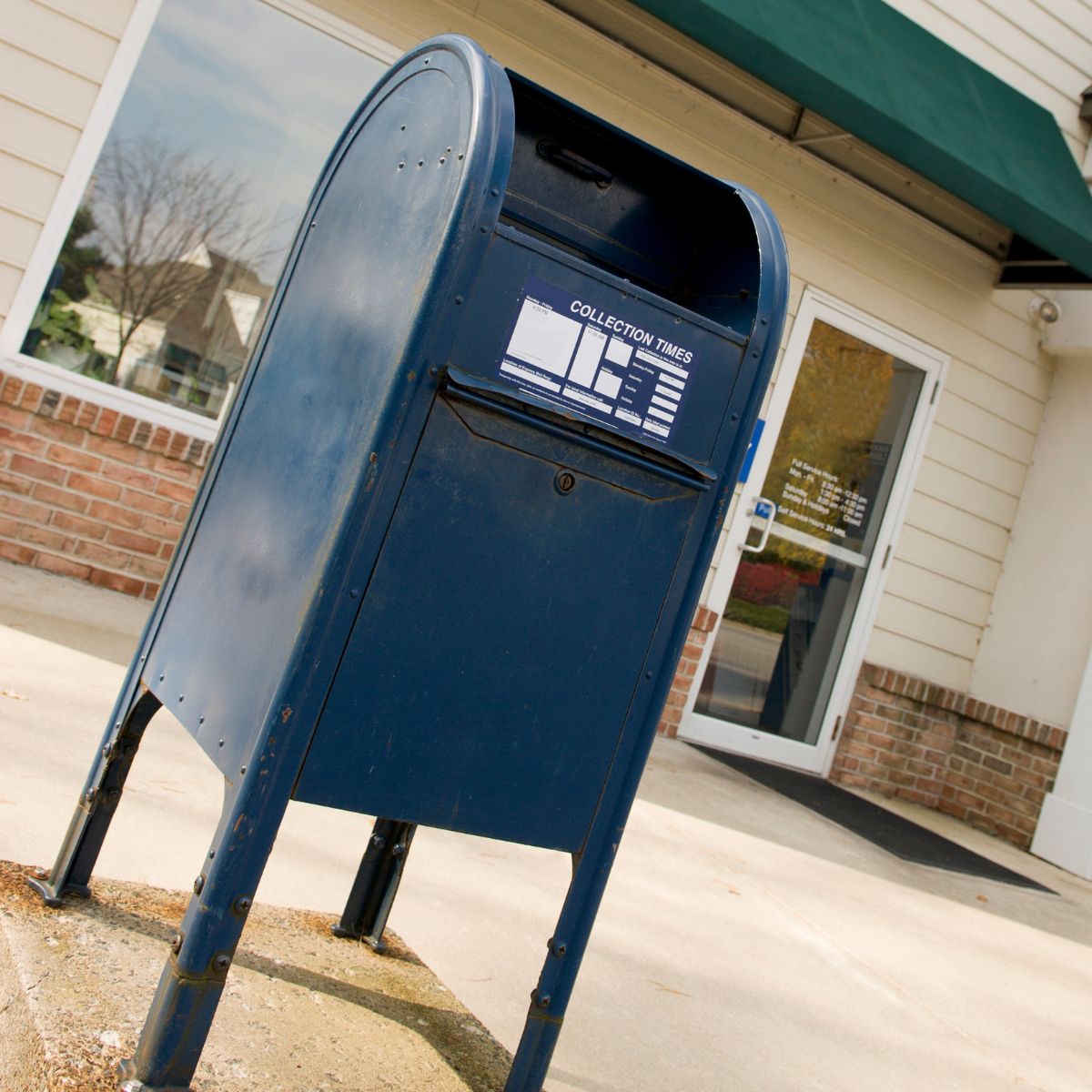 photo of a mailbox